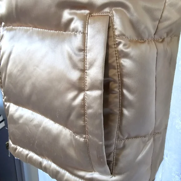 Women’s Talbots Duck Down Feather Vest Gold In Color Zip Up ,Pockets, Medium - Picture 12 of 13